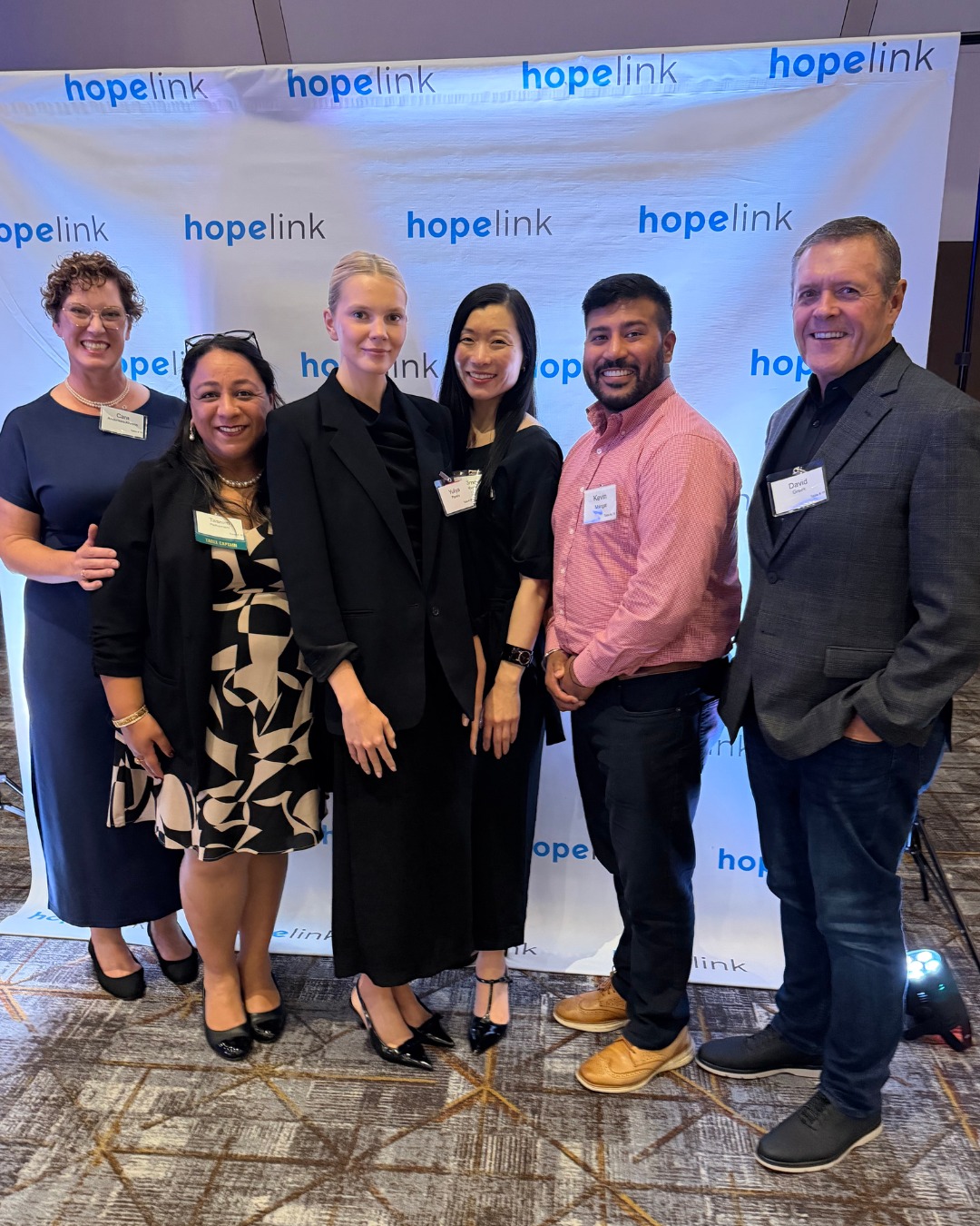 Proud to stand with our community partners. Last night, Cara, Kimm, Yuliya, and Dave joined @hopelinkhelps’s 31st Annual Reaching Out Celebration alongside Tasnim of LightHeart Mental Health.

Together, we celebrated the people and partnerships on how we strengthen community.

#northshoreschoolsfoundation #hopelink